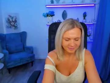 Group agathaklouin on Chaturbate