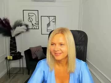 Group agathaklouin on Chaturbate