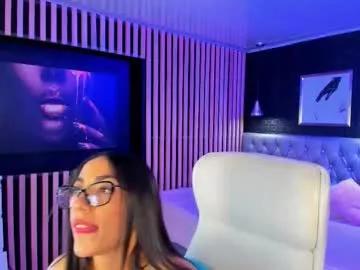 Cute Alaia_alegria wants you to fuck her body now alaia_alegria from Chaturbate
