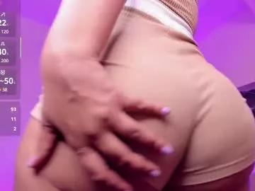 alaiia7 on Chaturbate 
