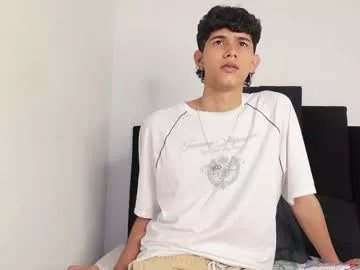 Freechat alex_mark_ on Chaturbate