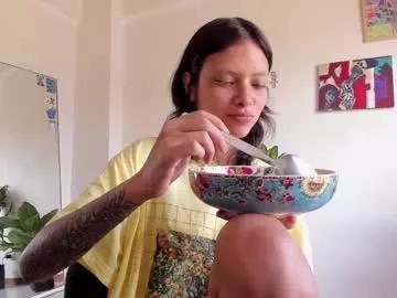 Freechat alone_together_ on Chaturbate