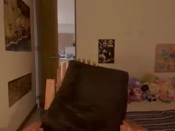 Freechat alone_together_ on Chaturbate