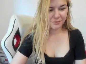 artsyandcraftsy_ from Chaturbate