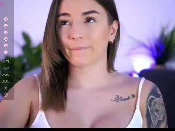 Freechat babbyaisha on Chaturbate