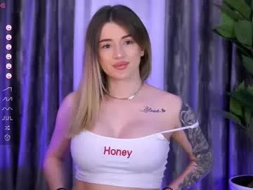 Freechat babbyaisha on Chaturbate