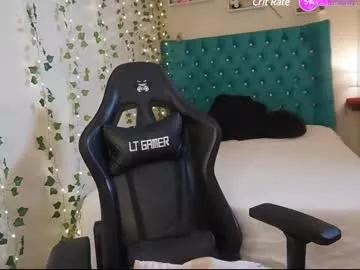 Freechat babyangiee on Chaturbate