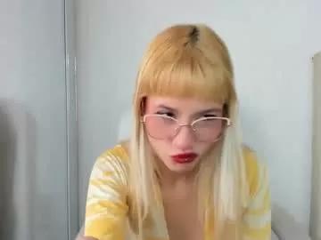 Freechat barbieambarx on Chaturbate