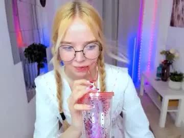 Group bellamontgomery on Chaturbate