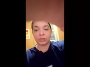 Checkout cute model Blueeyedbeauty92 blueeyedbeauty92 from Chaturbate