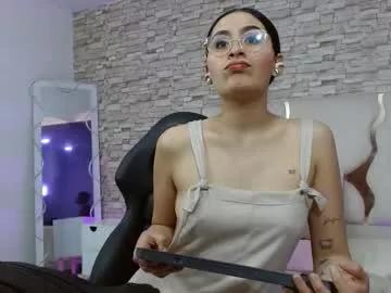 Explore Casse_tay, she wants to masturbate for you casse_tay from Chaturbate