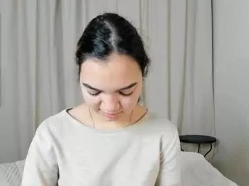 Freechat charitybergeaux on Chaturbate