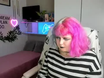 cherrybounce — GOAL: Sexy Dance [51 tokens remaining] Welcome to my room! #bbw #piercing #goth #british #daddy