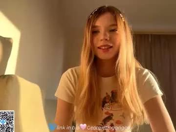 Join 18 years old chloe_show from Chaturbate chloe_show from Chaturbate