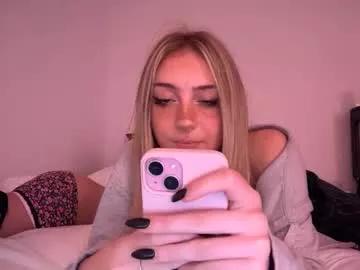 chloeros3e on Chaturbate