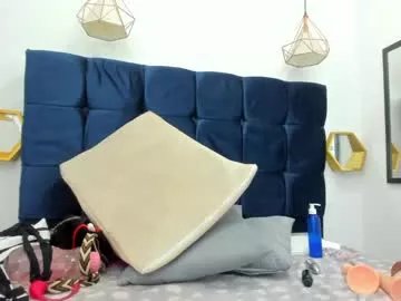 Freechat crystal_butterfly1 on Chaturbate