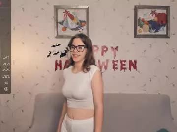 Discover cute escort Cutefluffy cutefluffy from Chaturbate