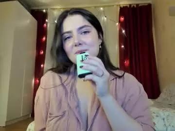 Checkout sexy model Cutie_pearl cutie_pearl from Chaturbate