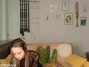 Sexy Daddyonlyloveme wants you to fuck her body now daddyonlyloveme from Chaturbate