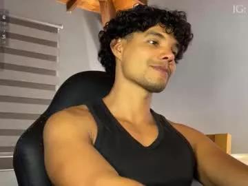 Admire Daniel0910s, he wants to masturbate for you daniel0910s from Chaturbate