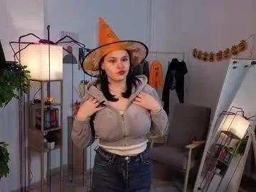 Discover slutty slut Denicehendson denicehendson from Chaturbate