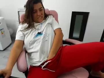 Freechat dyanakaylin on Chaturbate