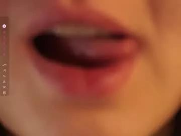 Check out hot camwhore Elizabethennals elizabethennals from Chaturbate