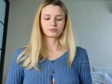 Freechat elsafawn on Chaturbate