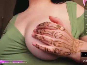 Check out Chaturbate's Emillybones emillybones from Chaturbate