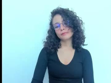 emma_belle02 on Chaturbate 