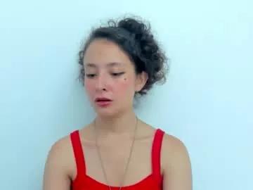 emma_belle02 on Chaturbate 