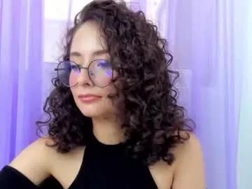 emma_belle02 on Chaturbate 