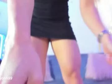 Freechat emylyjonhs on Chaturbate