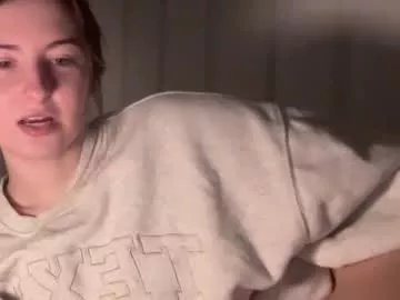 Freechat fantasyella on Chaturbate