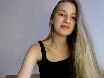 Freechat femkedejager on Chaturbate