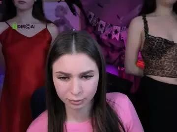 Masturbate to sweet camwhore Flora_ri flora_ri from Chaturbate