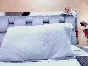 Private giselle_joness1 on Chaturbate