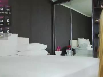 Freechat hefner_girl on Chaturbate