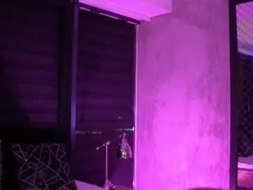 Masturbate to cute stripper Ivyrowa ivyrowa from Chaturbate