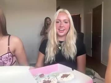 Freechat kateharperr on Chaturbate