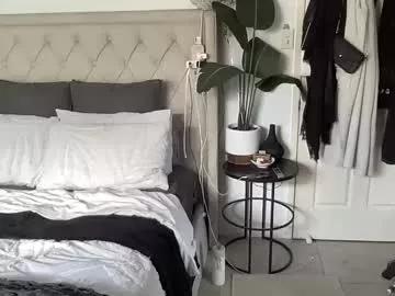 keeliebaby on Chaturbate