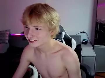 Private kessy_white on Chaturbate