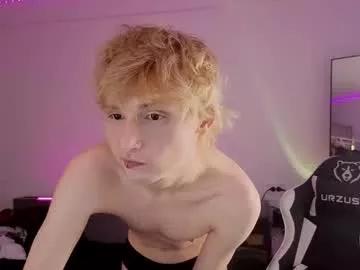 Private kessy_white on Chaturbate