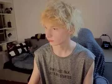 Private kessy_white on Chaturbate