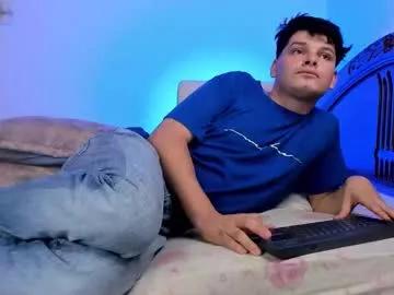 Freechat kevinxlvx on Chaturbate