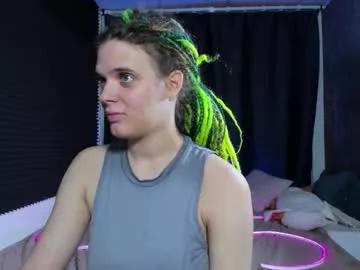 Freechat kiki_krash on Chaturbate