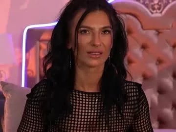 Freechat kinkyamelie on Chaturbate