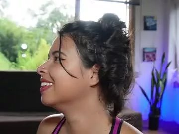 Freechat kozzy_ on Chaturbate