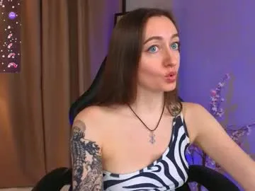 ladyvecna — Hey new girl with split tongue wants to lick you! Goal: show tits #shy #smalltits #anal #daddysgirl #feet [45 tokens left]