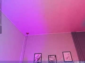 lara_bombshell on Chaturbate 